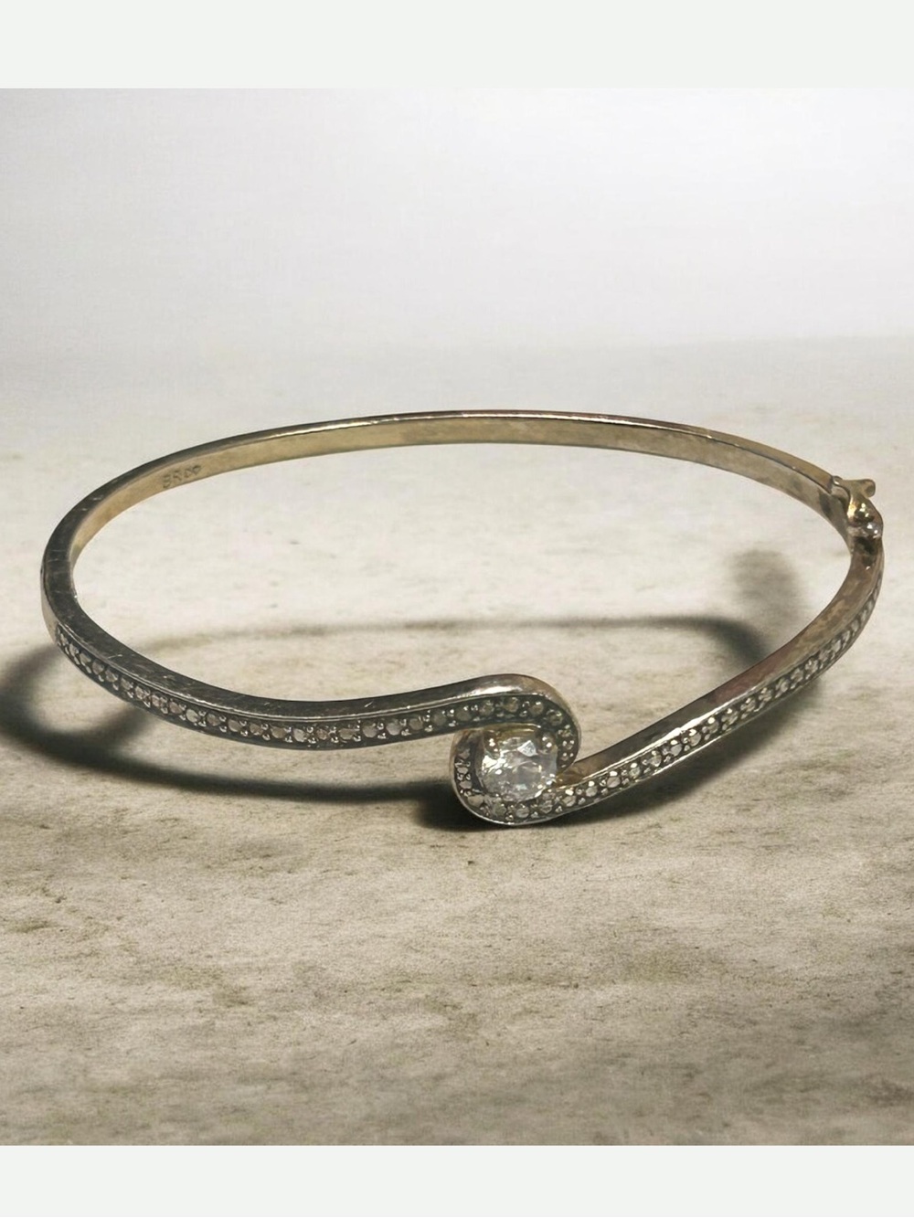 Vintage BR Co  British Sterling Silver Hinged Bracelet